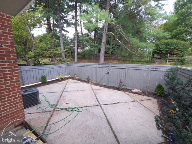 20626 HIGHLAND HALL DR, Montgomery Village, MD 20886