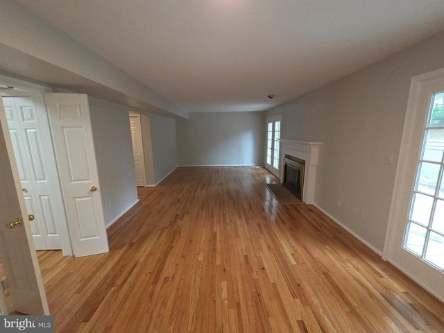 20626 HIGHLAND HALL DR, Montgomery Village, MD 20886