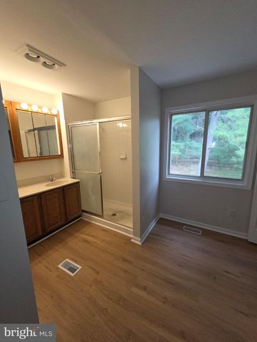 20626 HIGHLAND HALL DR, Montgomery Village, MD 20886