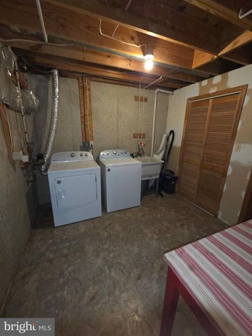 20626 HIGHLAND HALL DR, Montgomery Village, MD 20886