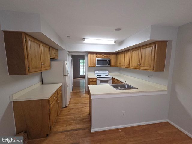 20626 HIGHLAND HALL DR, Montgomery Village, MD 20886