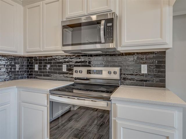 1981 Twin Spires Trail, Blanchard, OK 73010