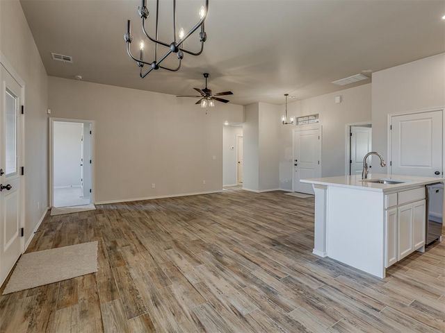 1981 Twin Spires Trail, Blanchard, OK 73010