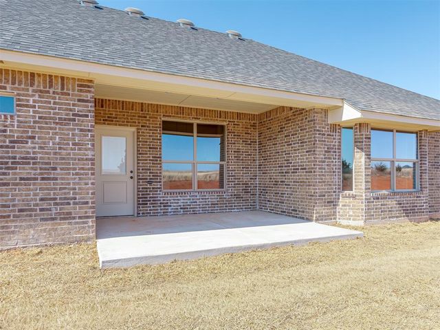 1981 Twin Spires Trail, Blanchard, OK 73010