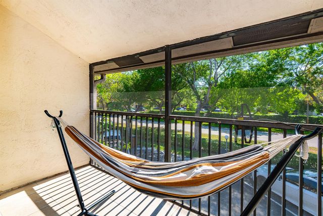 740 SE 1st Way 101, Deerfield Beach, FL 33441