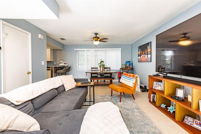 740 SE 1st Way 101, Deerfield Beach, FL 33441