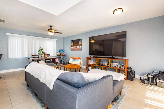 740 SE 1st Way 101, Deerfield Beach, FL 33441