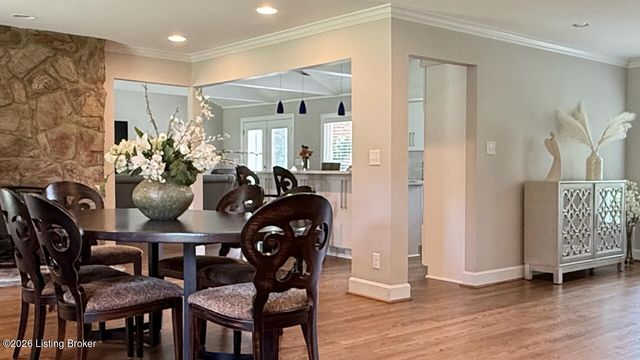 702 Dorsey Ln, Louisville, KY 40223