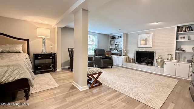 702 Dorsey Ln, Louisville, KY 40223
