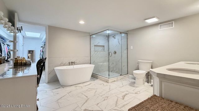 702 Dorsey Ln, Louisville, KY 40223