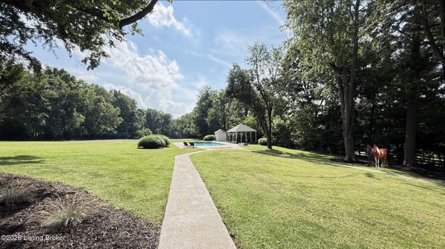 702 Dorsey Ln, Louisville, KY 40223