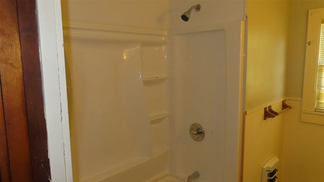 107 6th Street NE, Springhill, LA 71075