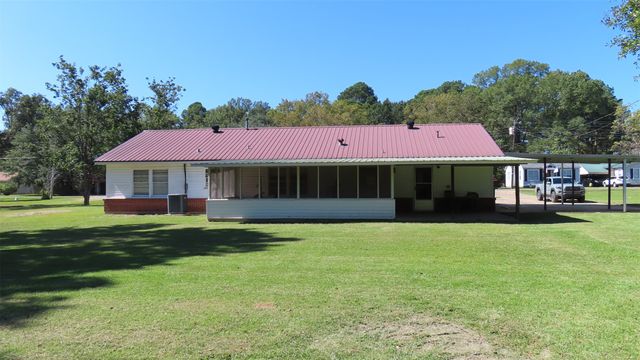 107 6th Street NE, Springhill, LA 71075