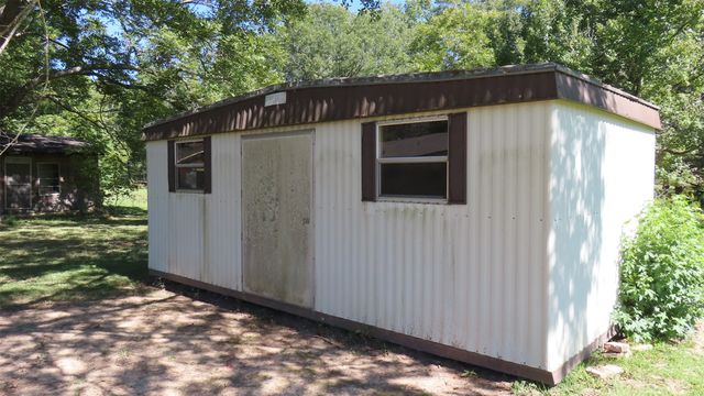 107 6th Street NE, Springhill, LA 71075