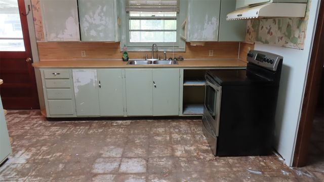 107 6th Street NE, Springhill, LA 71075