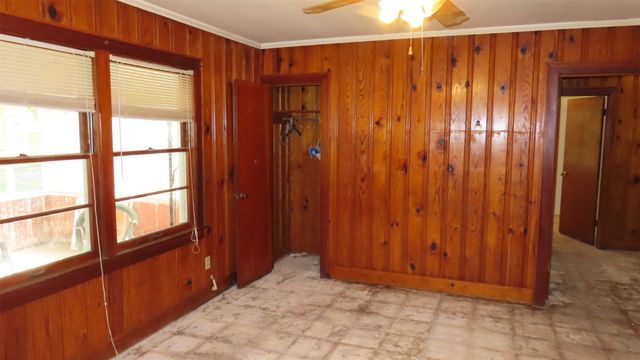 107 6th Street NE, Springhill, LA 71075