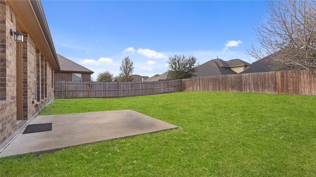 405 Kelvington Drive, Anna, TX 75409