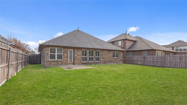 405 Kelvington Drive, Anna, TX 75409