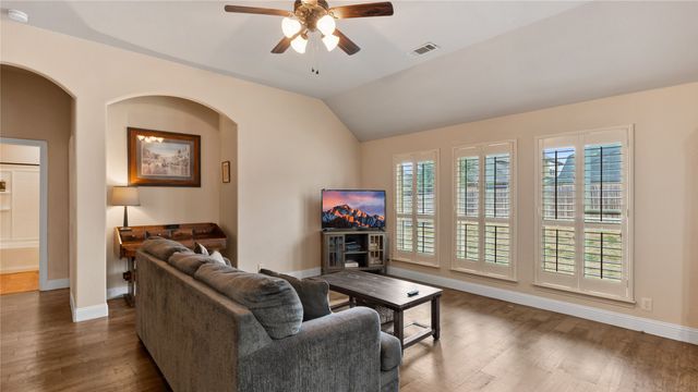 405 Kelvington Drive, Anna, TX 75409