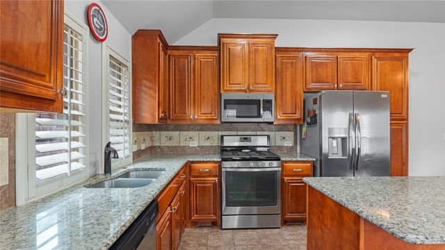 405 Kelvington Drive, Anna, TX 75409