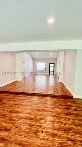 2250 SW 23rd St, Miami, FL 33145