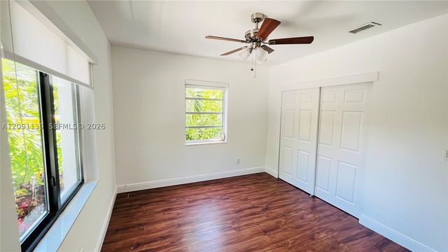 2250 SW 23rd St, Miami, FL 33145