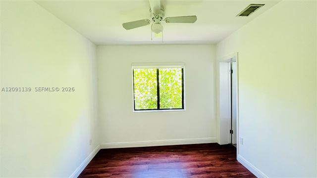 2250 SW 23rd St, Miami, FL 33145