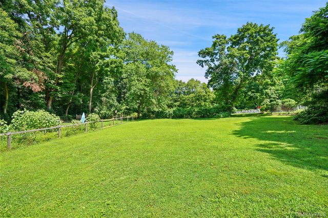 132 Oregon Road, Cortlandt Manor, NY 10567