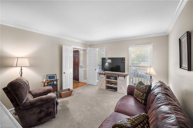 3804 Oak Forest Drive, High Point, NC 27265