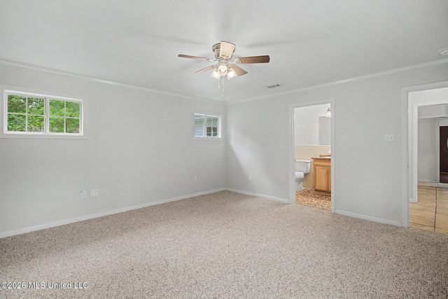 2907 Woodlawn Avenue, Moss Point, MS 39563