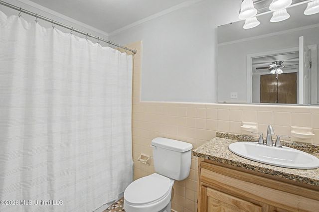 2907 Woodlawn Avenue, Moss Point, MS 39563