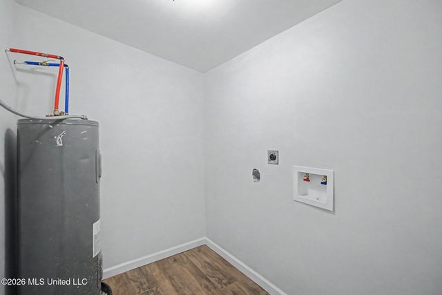 2907 Woodlawn Avenue, Moss Point, MS 39563