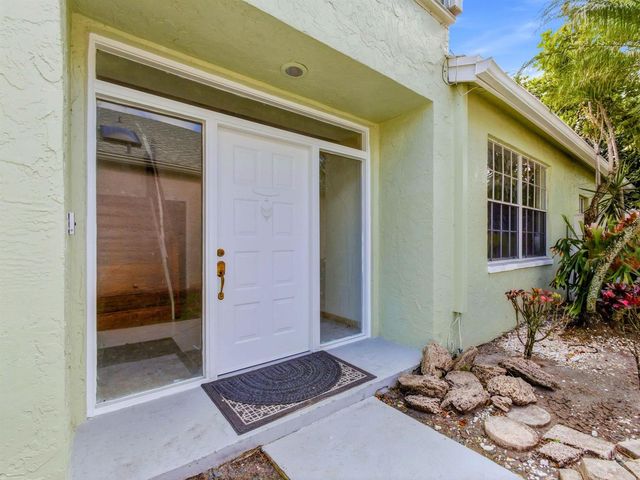 1235 Sussex Street, Boynton Beach, FL 33436