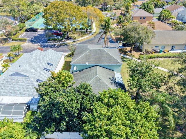 1235 Sussex Street, Boynton Beach, FL 33436