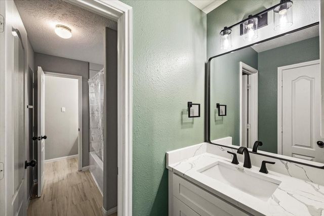 17602 Laguna Trail Drive, Houston, TX 77095