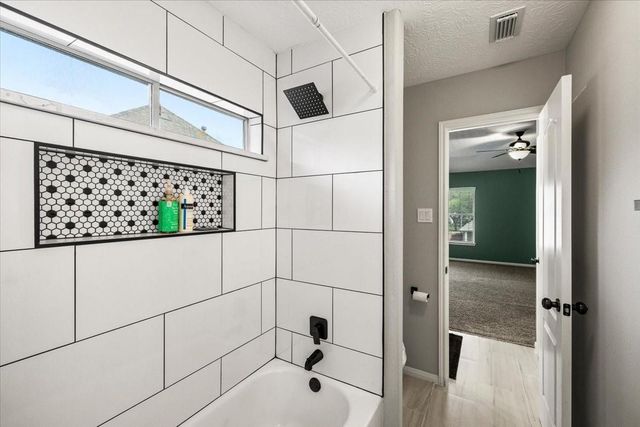 17602 Laguna Trail Drive, Houston, TX 77095