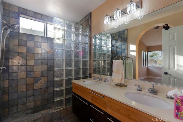 16 Crucillo, Rancho Santa Margarita, CA 92688