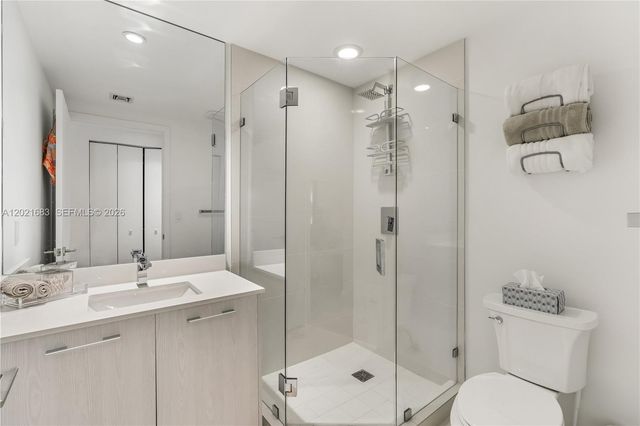 55 SW 9th Street 4001, Miami, FL 33130