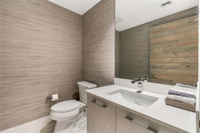 55 SW 9th Street 4001, Miami, FL 33130