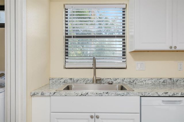 2004 WOOD HOLLOW PLACE, Sarasota, FL 34235