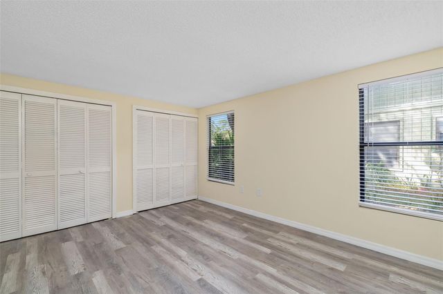 2004 WOOD HOLLOW PLACE, Sarasota, FL 34235