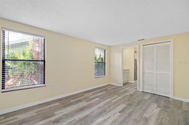 2004 WOOD HOLLOW PLACE, Sarasota, FL 34235