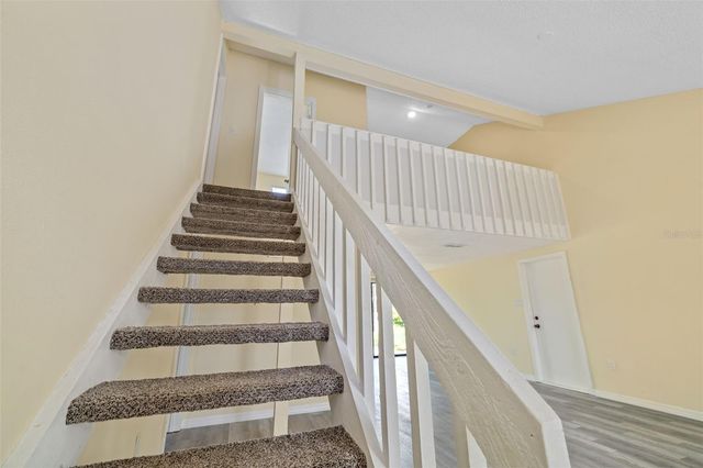 2004 WOOD HOLLOW PLACE, Sarasota, FL 34235