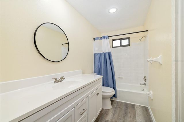 2004 WOOD HOLLOW PLACE, Sarasota, FL 34235