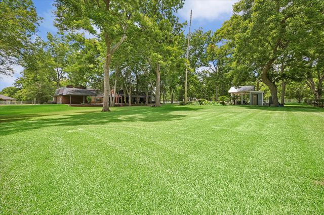 5106 Mimosa Lane, Richmond, TX 77406