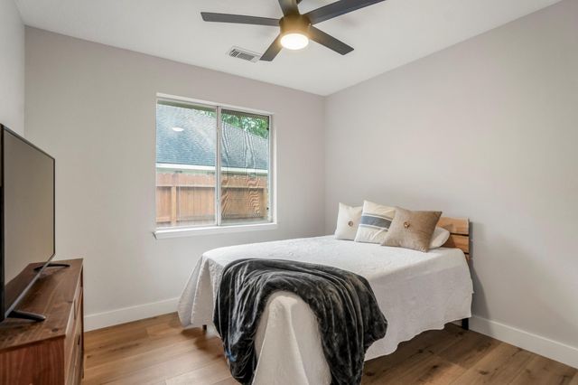 146 S Holly Laurel Circle, The Woodlands, TX 77382