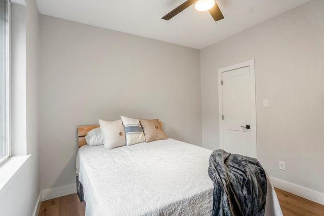 146 S Holly Laurel Circle, The Woodlands, TX 77382