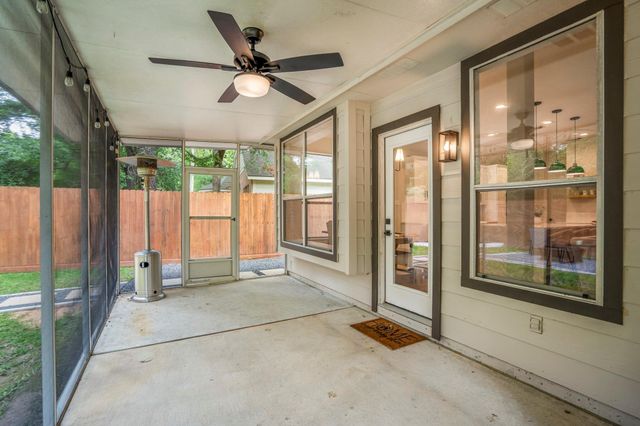 146 S Holly Laurel Circle, The Woodlands, TX 77382