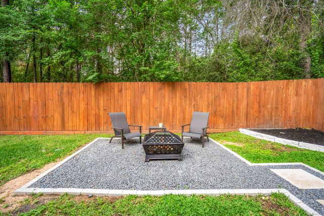 146 S Holly Laurel Circle, The Woodlands, TX 77382