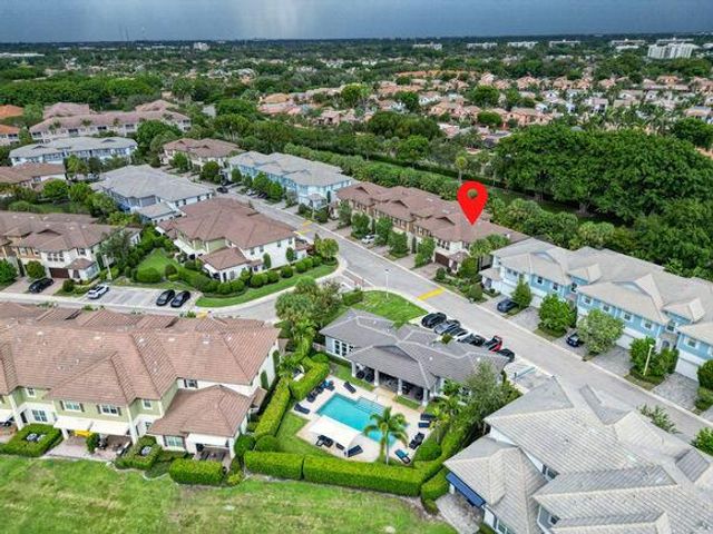 23008 Clear Echo Drive 11, Boca Raton, FL 33433